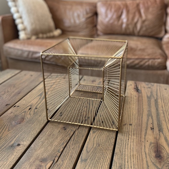 Cube Whitted Sculpture by Brayden Studio - Gold finish - Picture 2 of 7